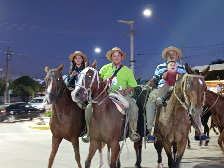 Familia tolaba de malagueño